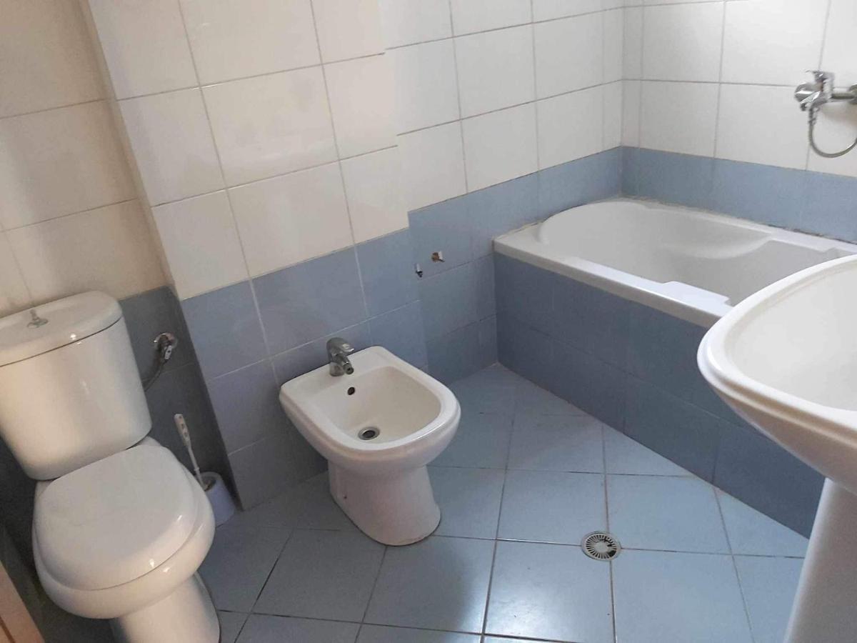 White Panorama Apartment Sarandë Buitenkant foto